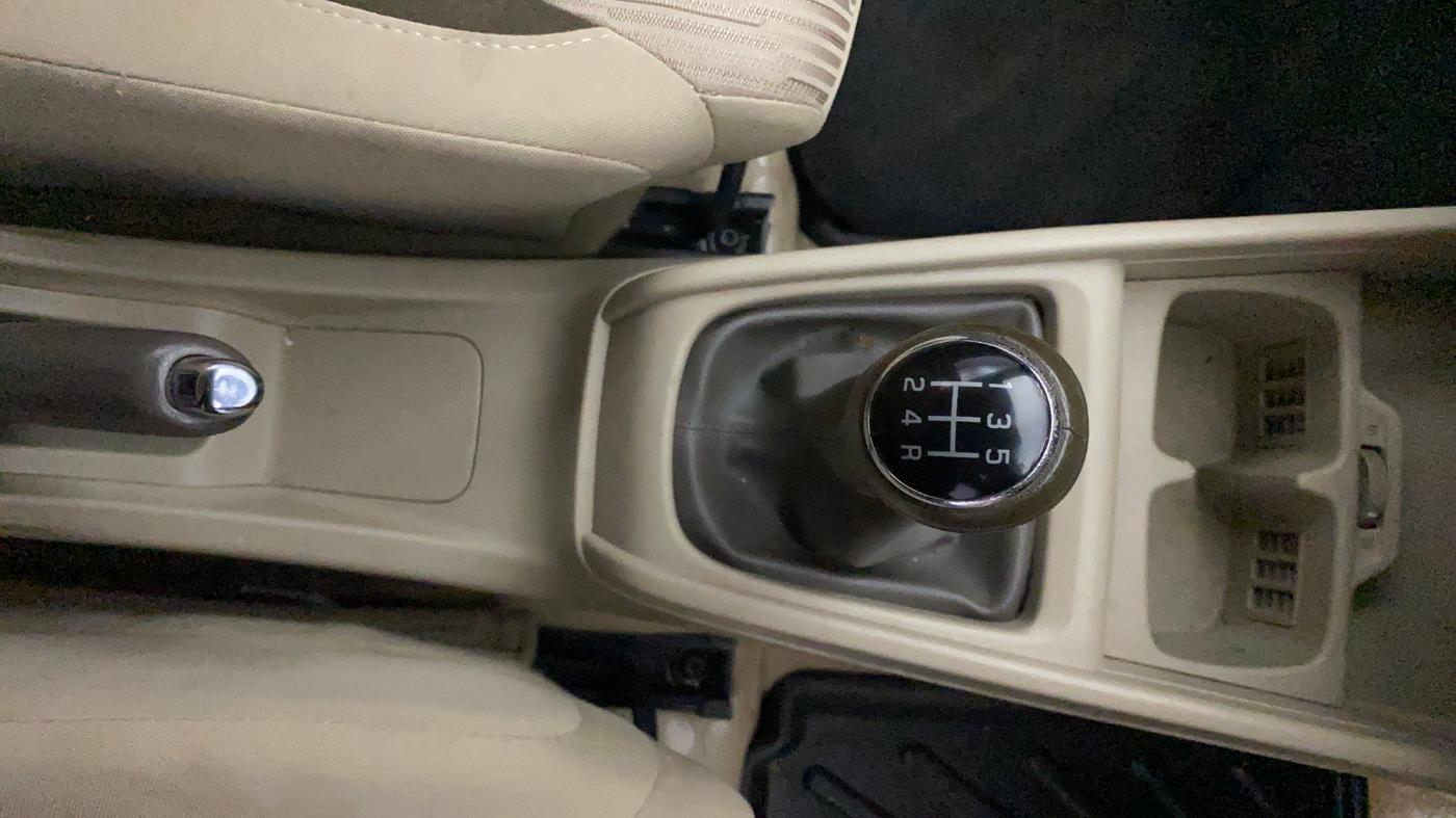 2020 Maruti Ertiga ZXI+ SHVS, Petrol, Manual, 1,28,059 km, Gear Lever