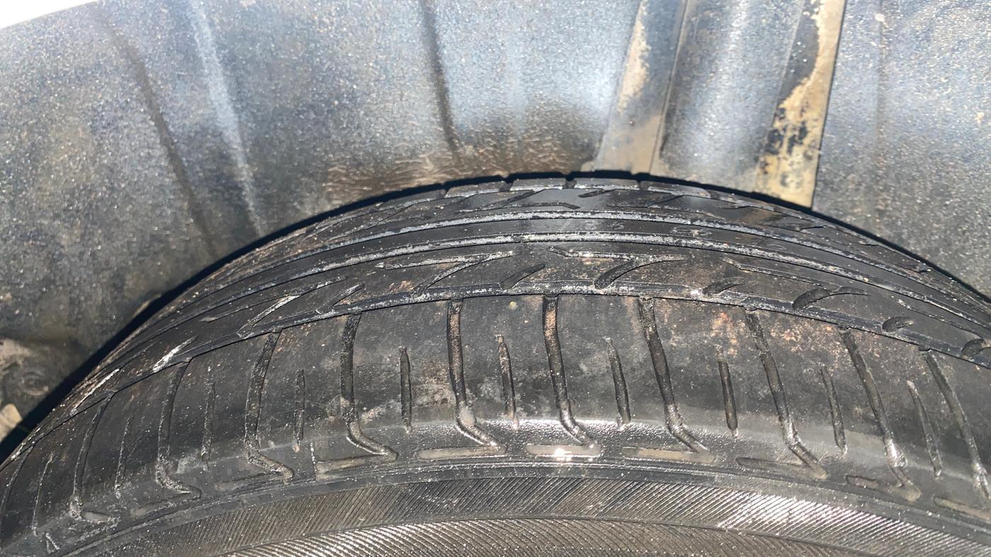 2020 Maruti Ertiga ZXI+ SHVS, Petrol, Manual, 1,28,059 km, Left Rear Tyre Tread