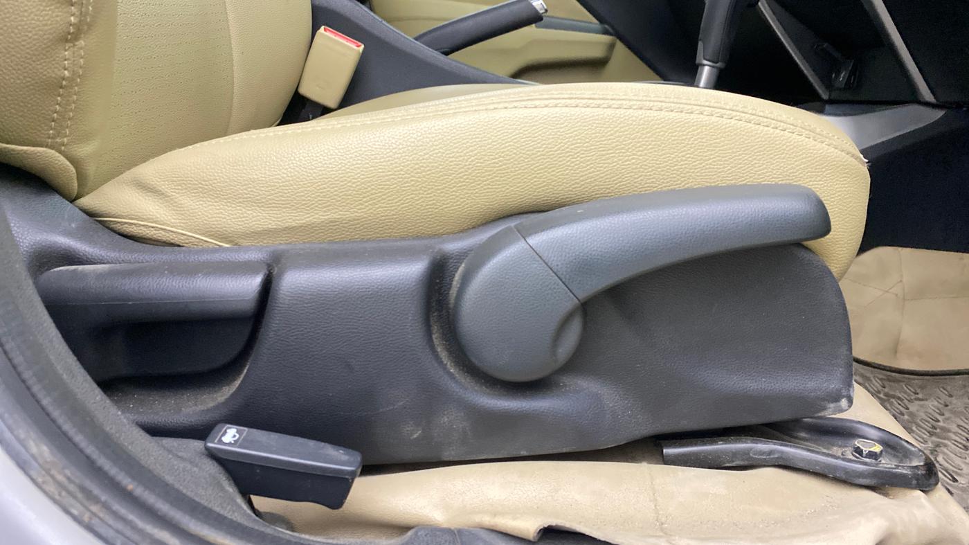 2014 Honda City 1.5L I-VTEC SV CVT, Petrol, Automatic, 60,853 km, Driver Side Adjustment Panel
