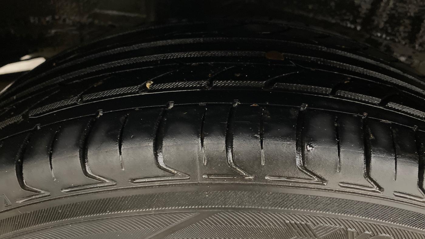 2018 Honda Amaze 1.5L I-DTEC V, Diesel, Manual, 1,00,618 km, Right Rear Tyre Tread
