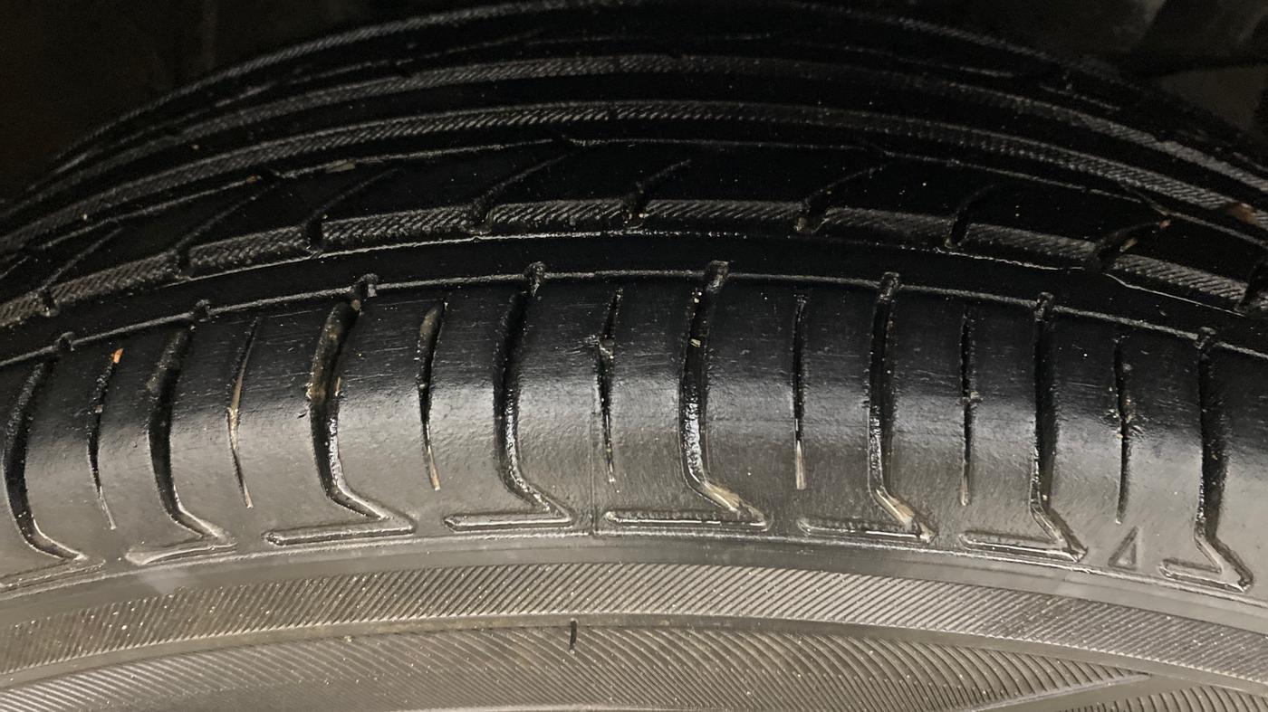 2018 Honda Amaze 1.5L I-DTEC V, Diesel, Manual, 1,00,618 km, Right Front Tyre Tread