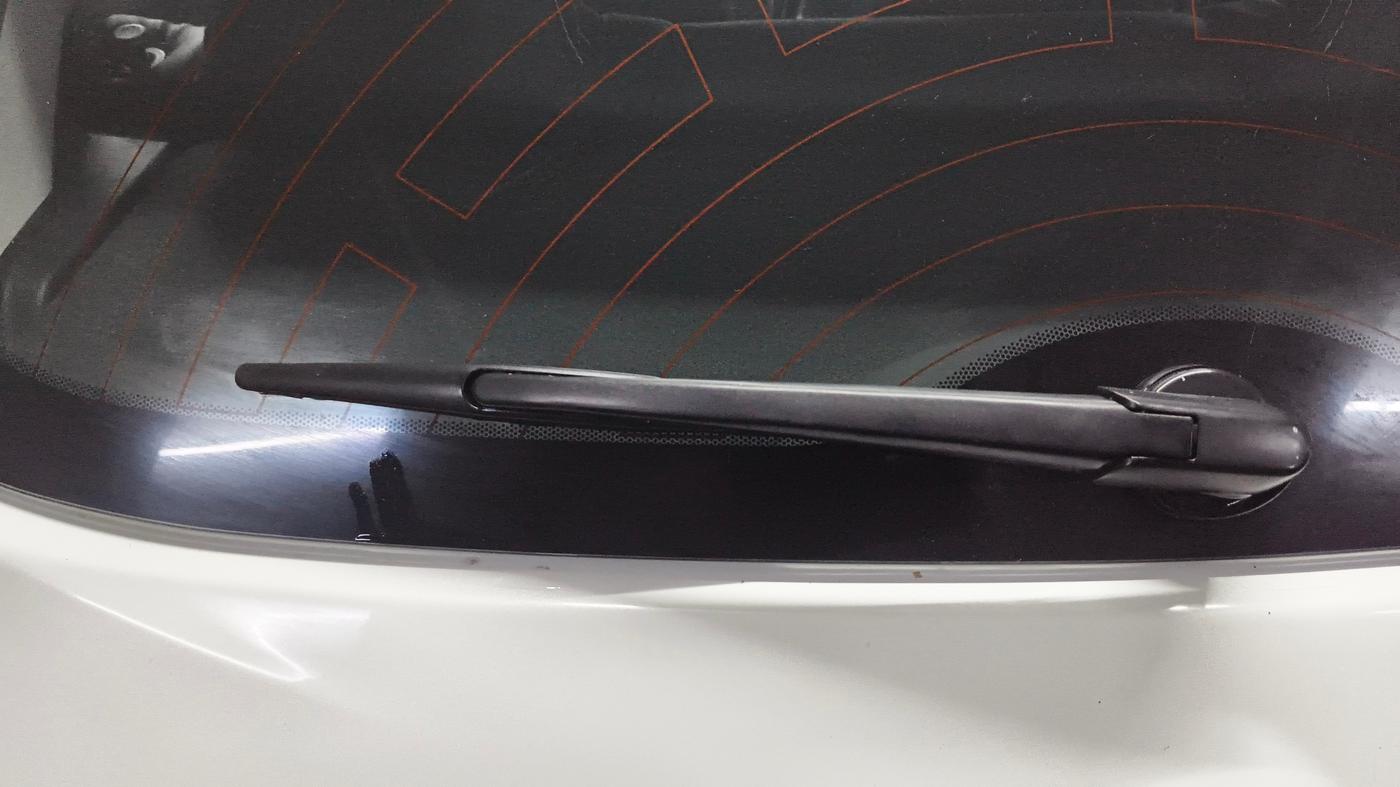 2020 Tata Tiago XZA PLUS PETROL, CNG, Automatic, 1,17,550 km, Rear Wiper