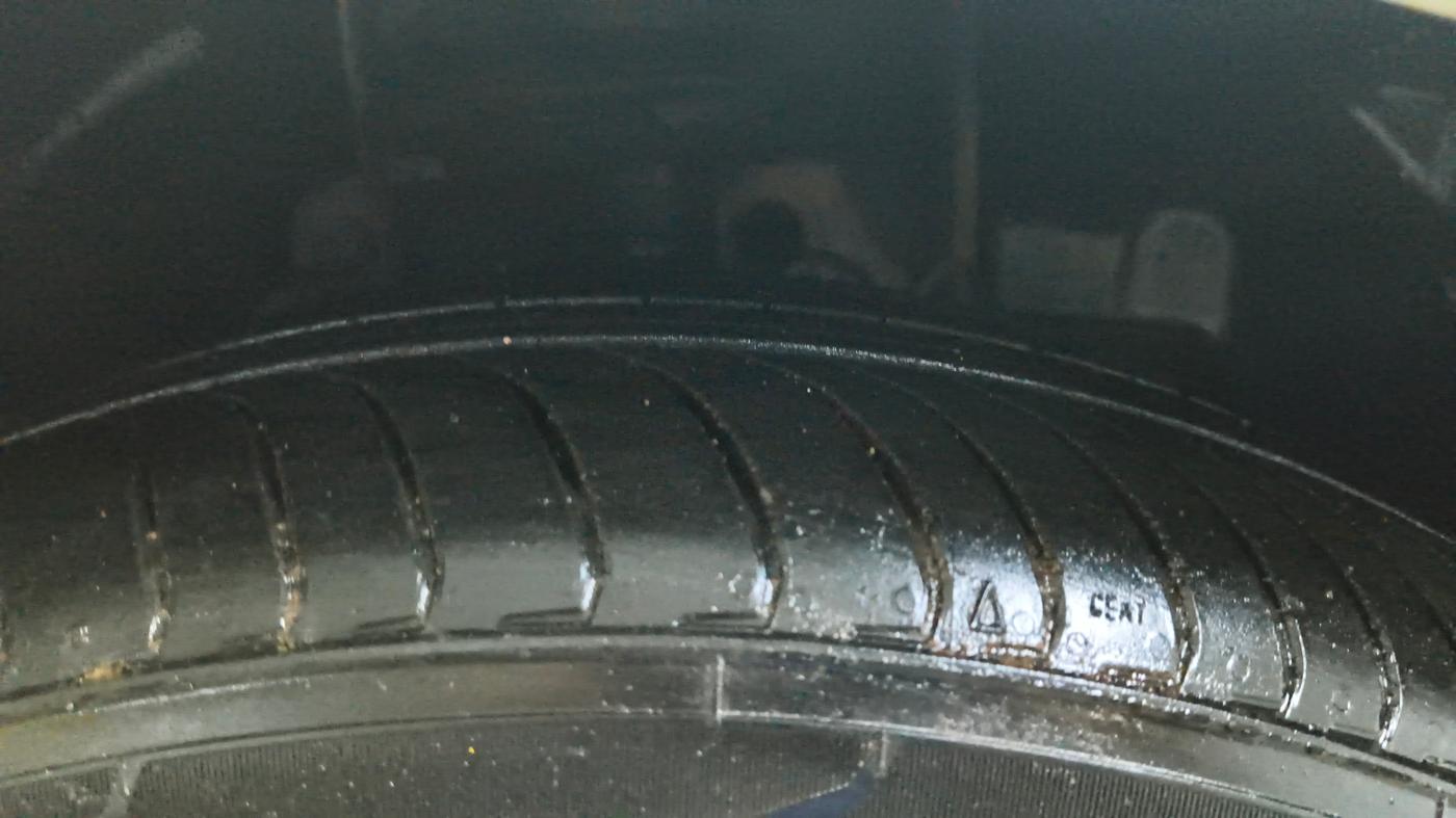 2020 Tata Tiago XZA PLUS PETROL, CNG, Automatic, 1,17,550 km, Right Front Tyre Tread