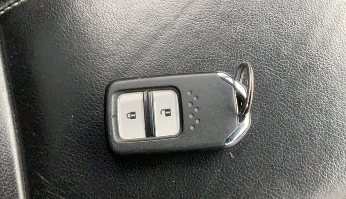 2018 Honda BR-V 1.5L I-VTEC VX, Petrol, Manual, 69,122 km, Key Close Up