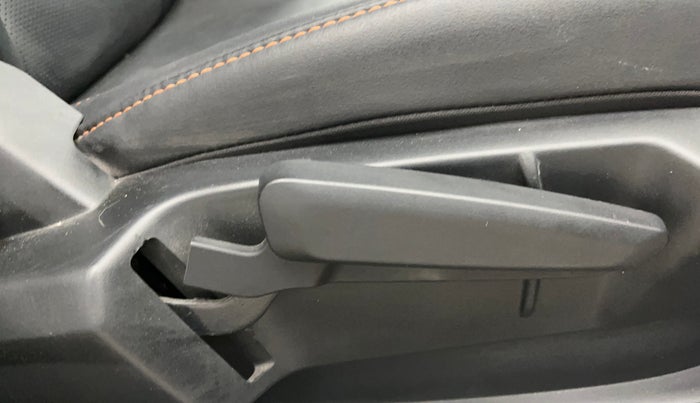 2024 Tata ALTROZ Racer R3, Petrol, Manual, 13,191 km, Driver Side Adjustment Panel