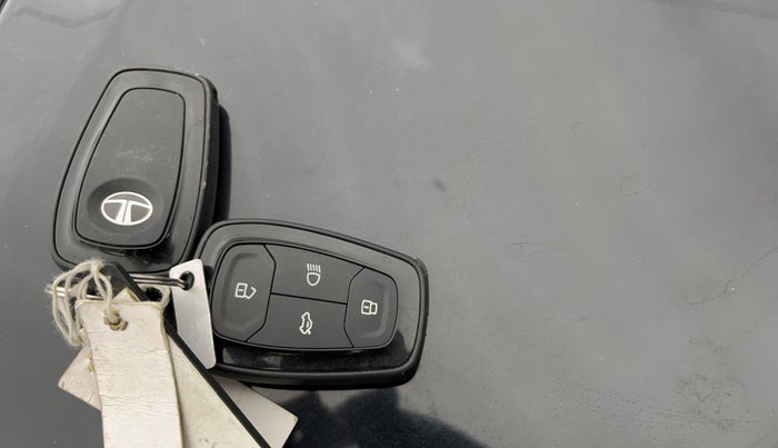 2024 Tata ALTROZ Racer R3, Petrol, Manual, 13,191 km, Key Close Up