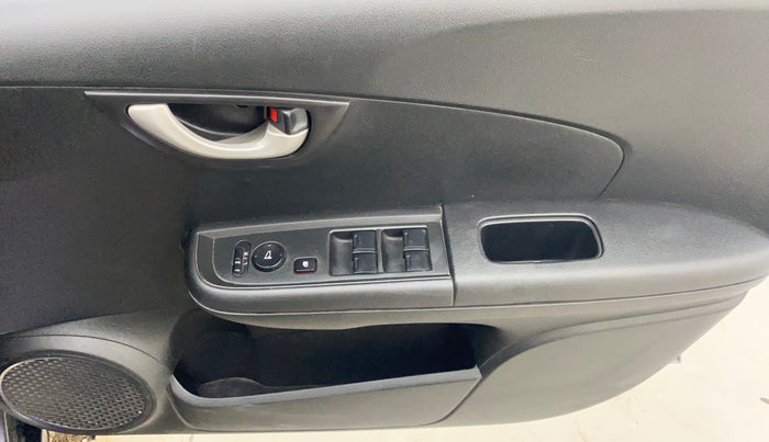 2017 Honda BR-V 1.5L I-VTEC S, Petrol, Manual, 46,797 km, Driver Side Door Panels Control