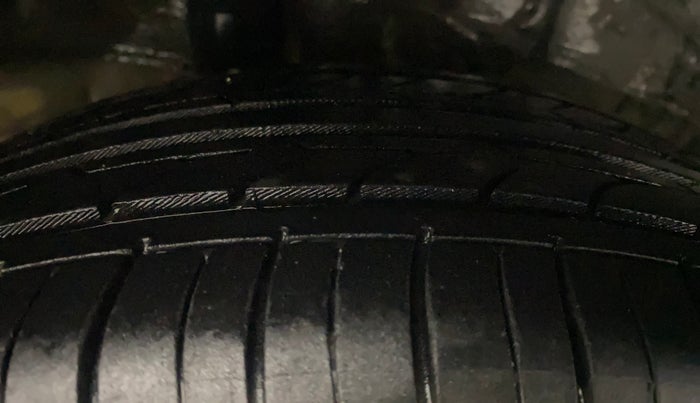 2017 Honda BR-V 1.5L I-VTEC S, Petrol, Manual, 46,797 km, Right Rear Tyre Tread