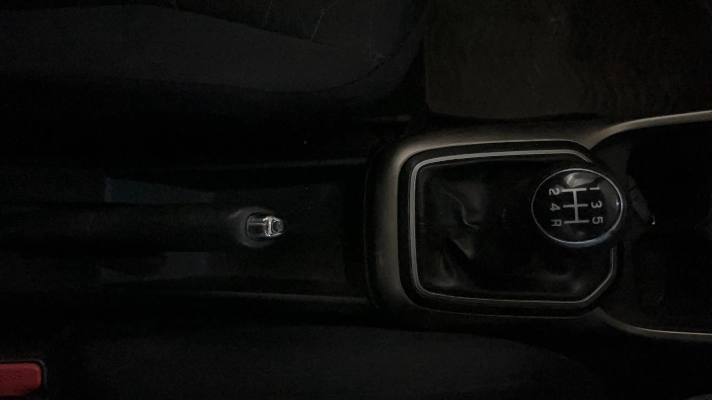2018 Maruti IGNIS ZETA 1.2, Petrol, Manual, 90,054 km, Gear Lever