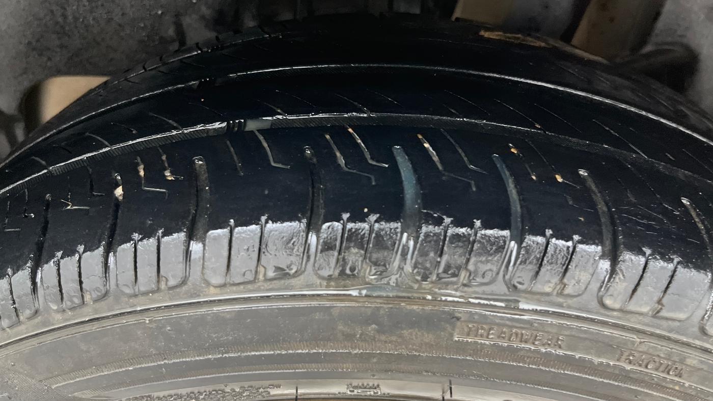 2018 Maruti Swift ZDI AMT, Diesel, Automatic, 1,48,713 km, Left Rear Tyre Tread