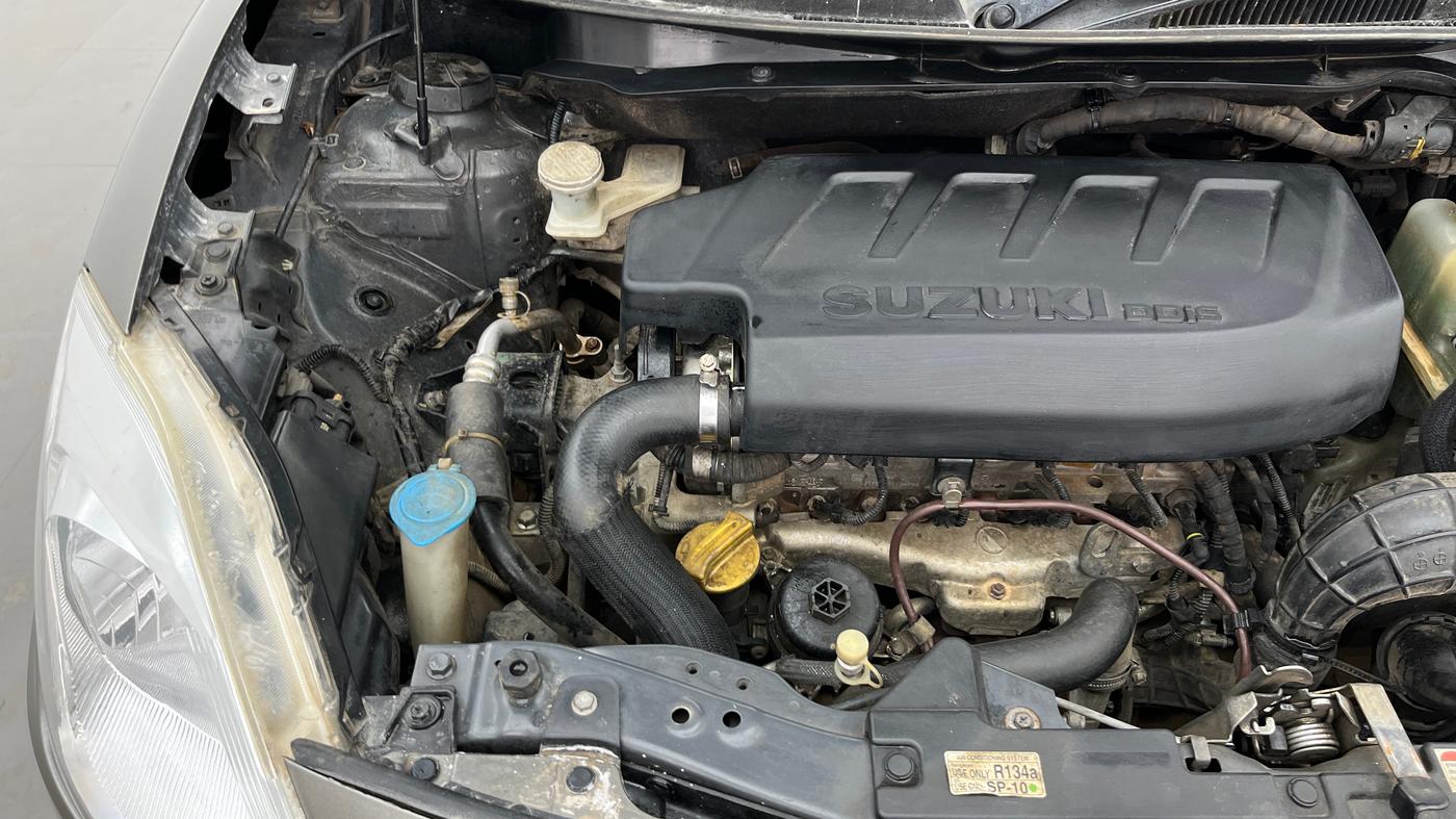 2018 Maruti Swift ZDI AMT, Diesel, Automatic, 1,48,713 km, Engine View - Right