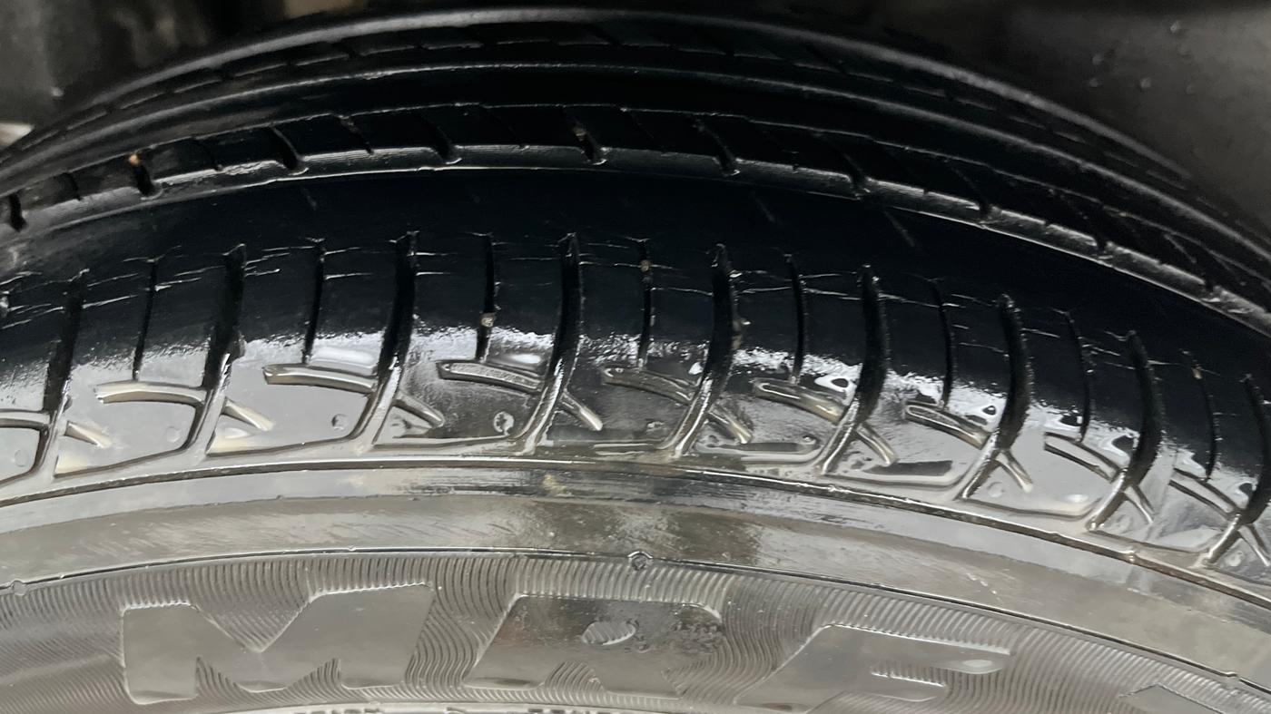 2018 Maruti Swift ZDI AMT, Diesel, Automatic, 1,48,713 km, Right Rear Tyre Tread