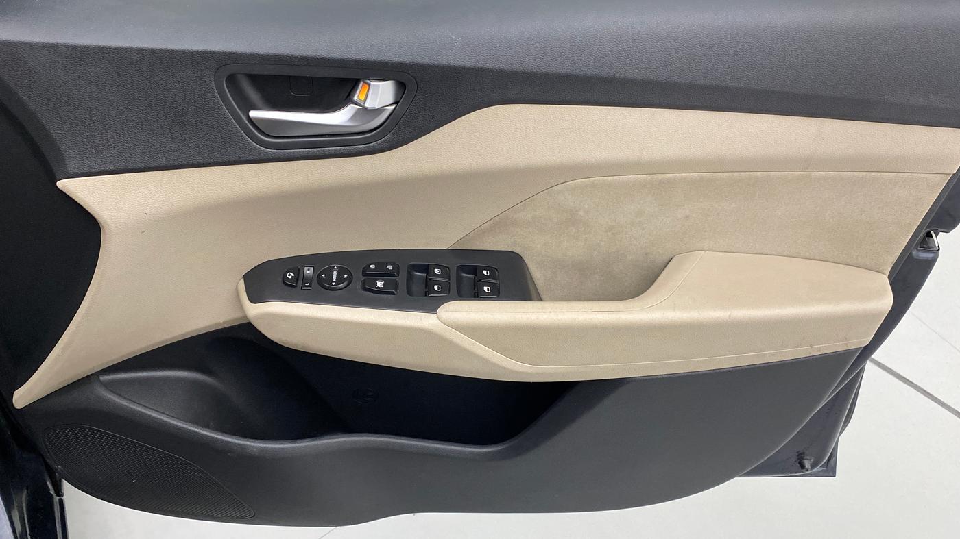 2021 Hyundai Verna SX 1.5 CRDI, Diesel, Manual, 14,232 km, Driver Side Door Panels Control