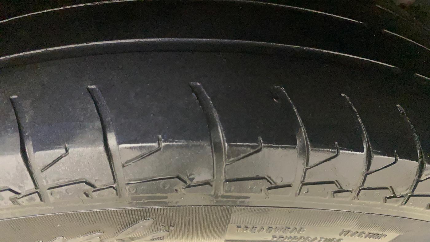 2020 Maruti Dzire VXI, Petrol, Manual, 71,052 km, Right Rear Tyre Tread