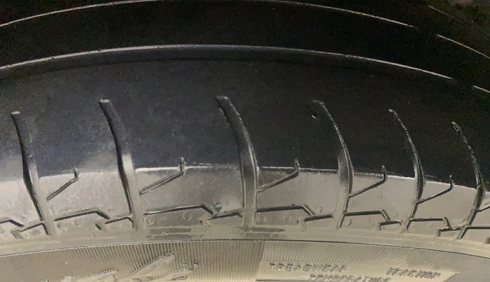 2020 Maruti Dzire VXI, Petrol, Manual, 71,052 km, Right Rear Tyre Tread