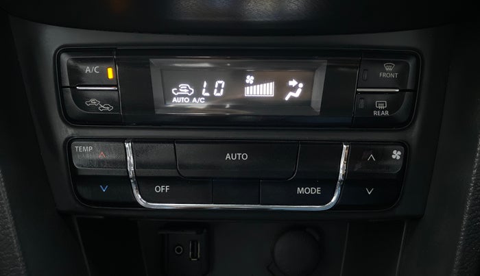 2016 Maruti Vitara Brezza ZDI PLUS DUAL TONE, Diesel, Manual, 74,563 km, Automatic Climate Control