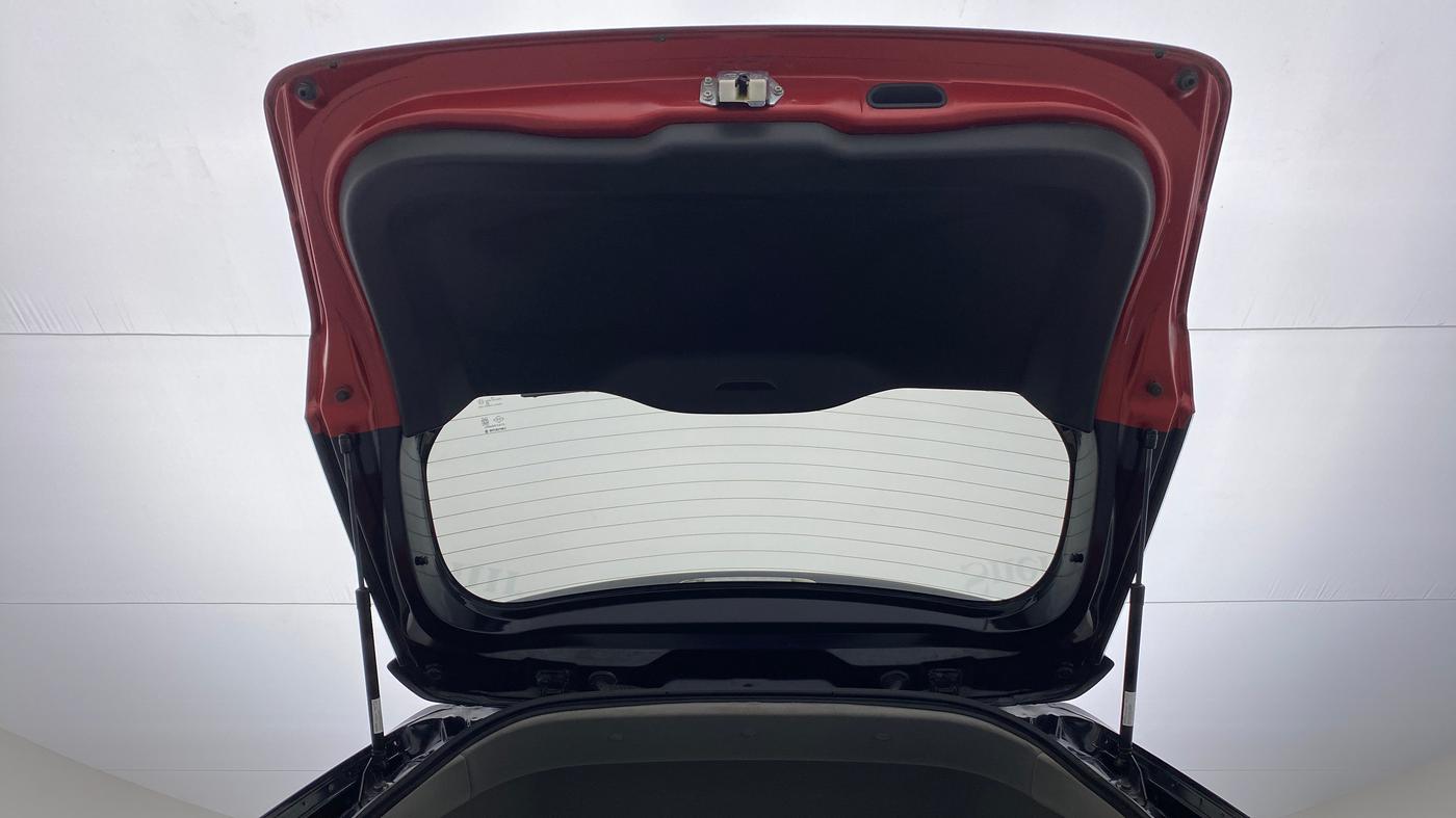 2016 Maruti Vitara Brezza ZDI PLUS DUAL TONE, Diesel, Manual, 74,563 km, Boot Door Open