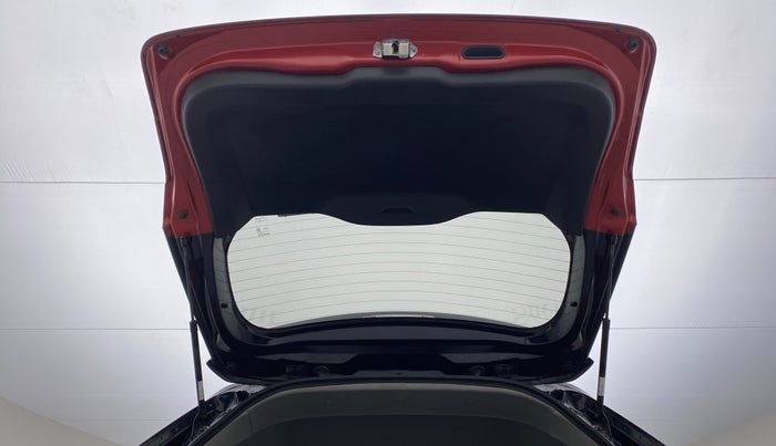 2016 Maruti Vitara Brezza ZDI PLUS DUAL TONE, Diesel, Manual, 74,563 km, Boot Door Open