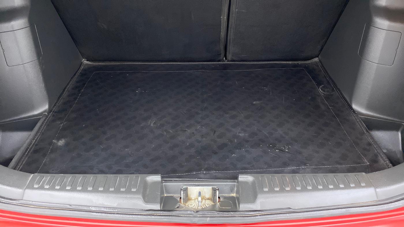 2016 Maruti Vitara Brezza ZDI PLUS DUAL TONE, Diesel, Manual, 74,563 km, Boot Inside