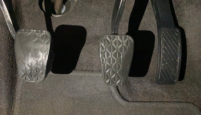 2017 Ford Ecosport TITANIUM 1.5L PETROL, Petrol, Manual, 1,33,299 km, Pedals