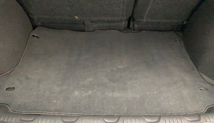 2017 Ford Ecosport TITANIUM 1.5L PETROL, Petrol, Manual, 1,33,299 km, Boot Inside