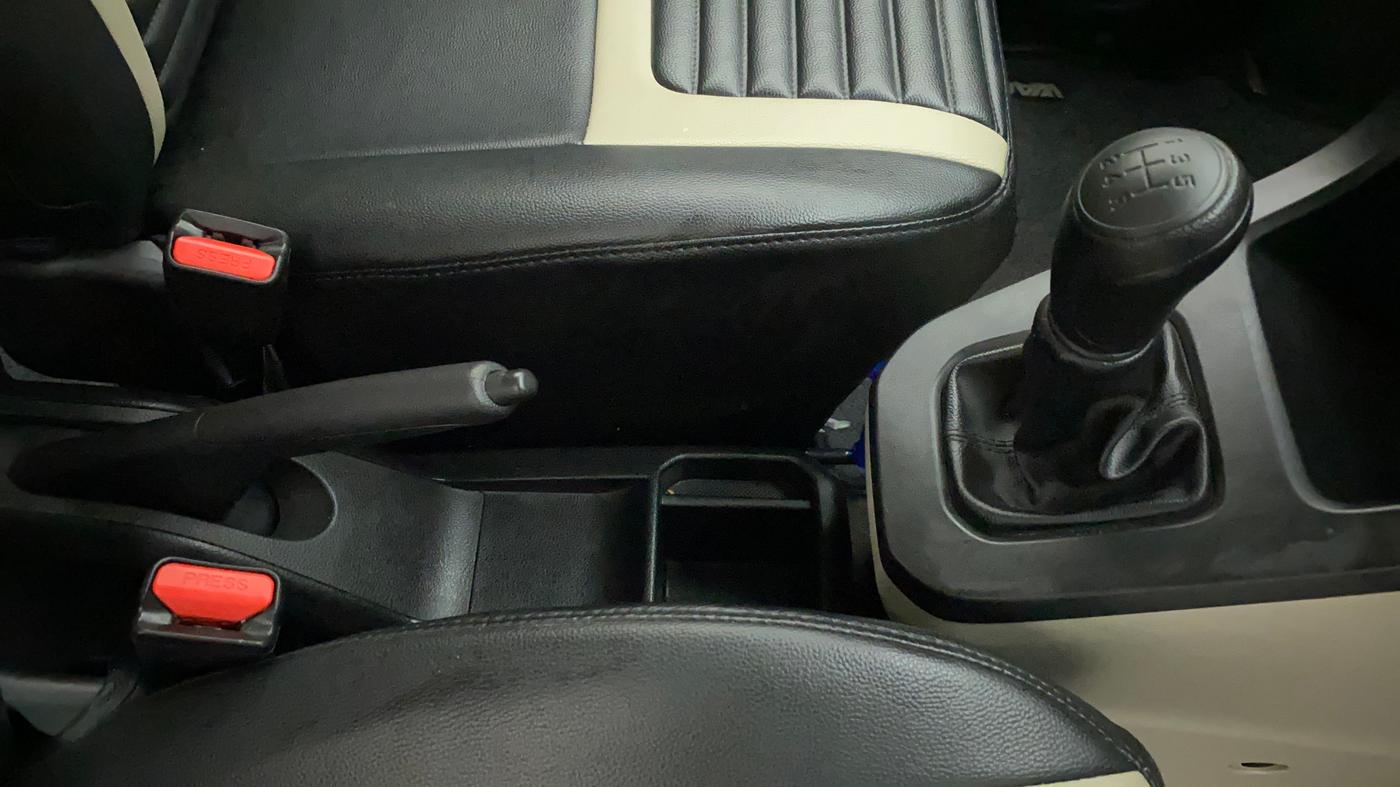 2023 Maruti New Wagon-R LXI 1.0, Petrol, Manual, 10,722 km, Gear Lever