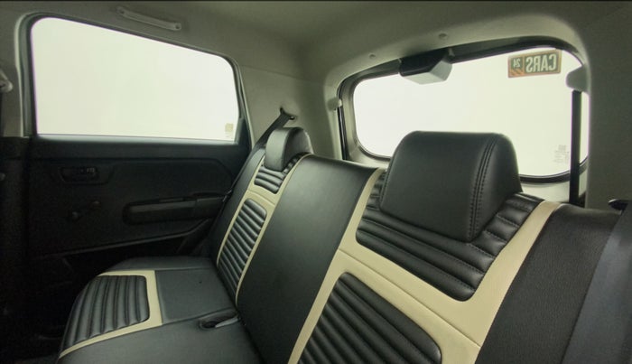 2023 Maruti New Wagon-R LXI 1.0, Petrol, Manual, 10,722 km, Right Side Rear Door Cabin