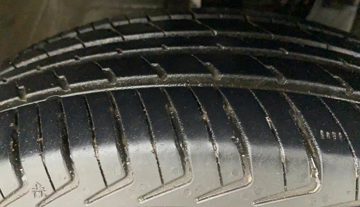 2023 Maruti New Wagon-R LXI 1.0, Petrol, Manual, 10,722 km, Right Front Tyre Tread
