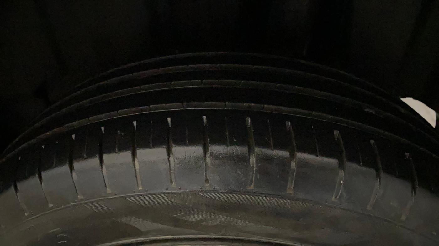 2022 Maruti Baleno DELTA PETROL 1.2, CNG, Manual, 42,370 km, Left Rear Tyre Tread
