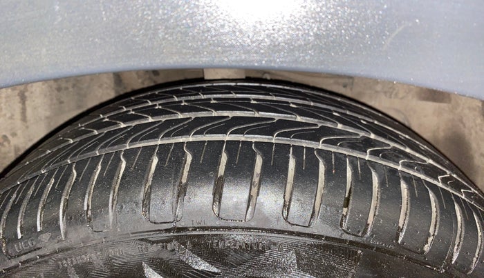 2022 Tata NEXON XZ PLUS (HS) PETROL DUAL TONE, Petrol, Manual, 87,846 km, Right Front Tyre Tread