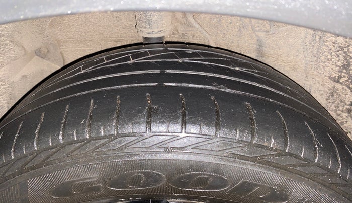 2022 Tata NEXON XZ PLUS (HS) PETROL DUAL TONE, Petrol, Manual, 87,846 km, Right Rear Tyre Tread