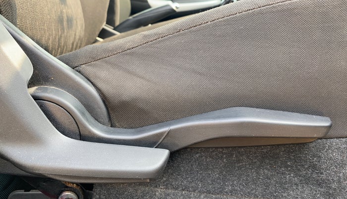 2017 Maruti Baleno ZETA PETROL 1.2, Petrol, Manual, 32,721 km, Driver Side Adjustment Panel