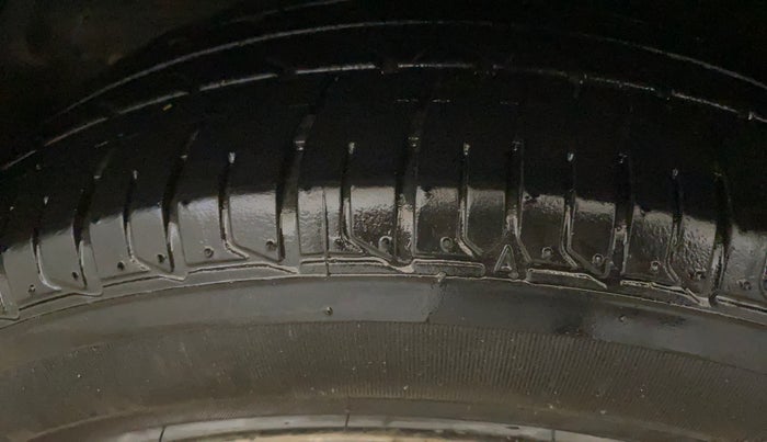 2021 Maruti Baleno SIGMA PETROL 1.2, Petrol, Manual, 84,215 km, Left Front Tyre Tread