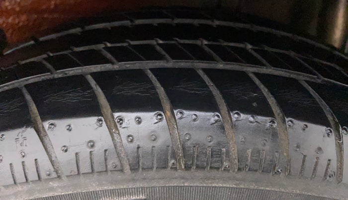 2018 Maruti Celerio VXI CNG D, CNG, Manual, 28,784 km, Right Front Tyre Tread