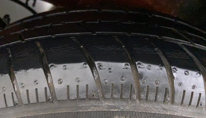 2018 Maruti Celerio VXI CNG D, CNG, Manual, 28,784 km, Right Rear Tyre Tread