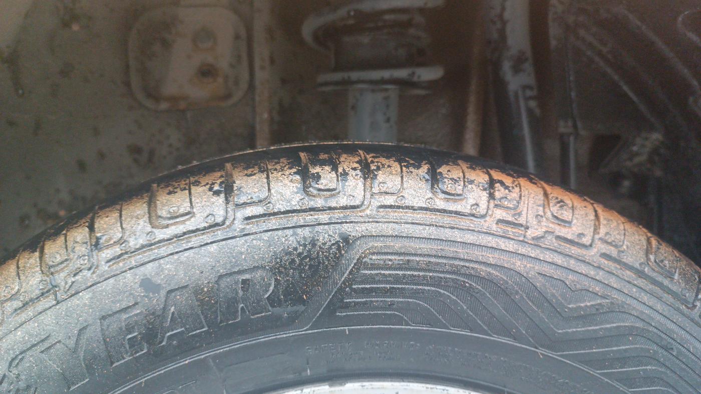 2017 Tata Tiago XM PETROL, Petrol, Manual, 1,07,113 km, Left Rear Tyre Tread
