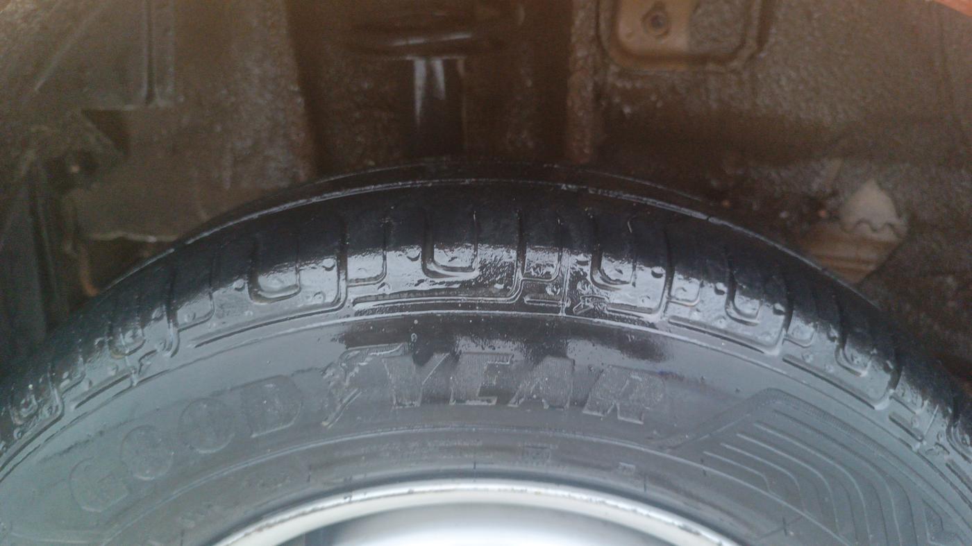 2017 Tata Tiago XM PETROL, Petrol, Manual, 1,07,113 km, Right Rear Tyre Tread