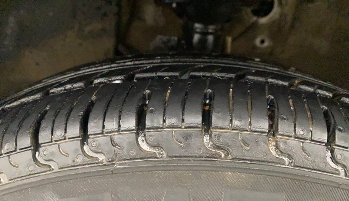 2019 Maruti New Wagon-R LXI CNG (O) 1.0, CNG, Manual, 78,452 km, Left Front Tyre Tread