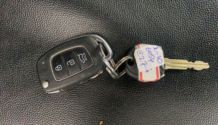 2017 Hyundai Elite i20 SPORTZ 1.2, Petrol, Manual, 32,430 km, Key Close Up