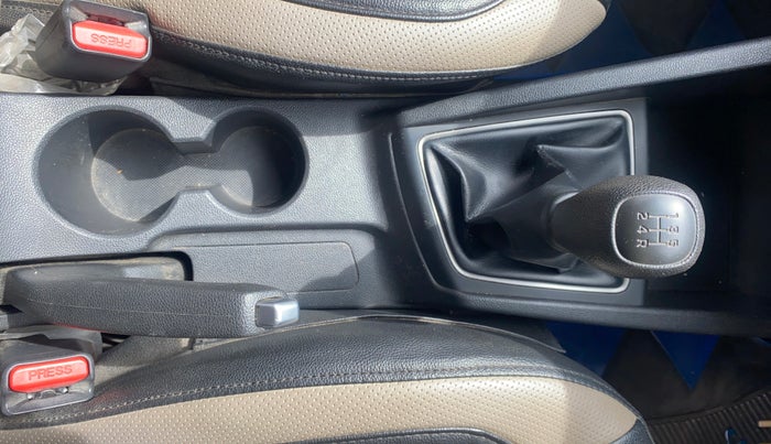 2017 Hyundai Elite i20 SPORTZ 1.2, Petrol, Manual, 32,430 km, Gear Lever