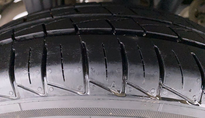 2021 Maruti Alto VXI, Petrol, Manual, 11,577 km, Right Rear Tyre Tread
