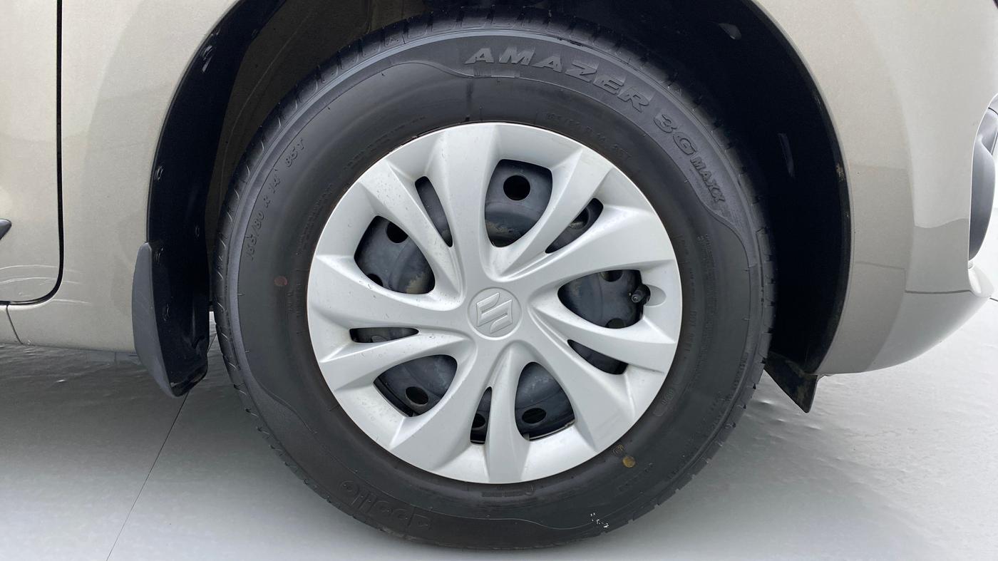 2020 Maruti Swift VXI AMT D, Petrol, Automatic, 8,968 km, Right Front Wheel
