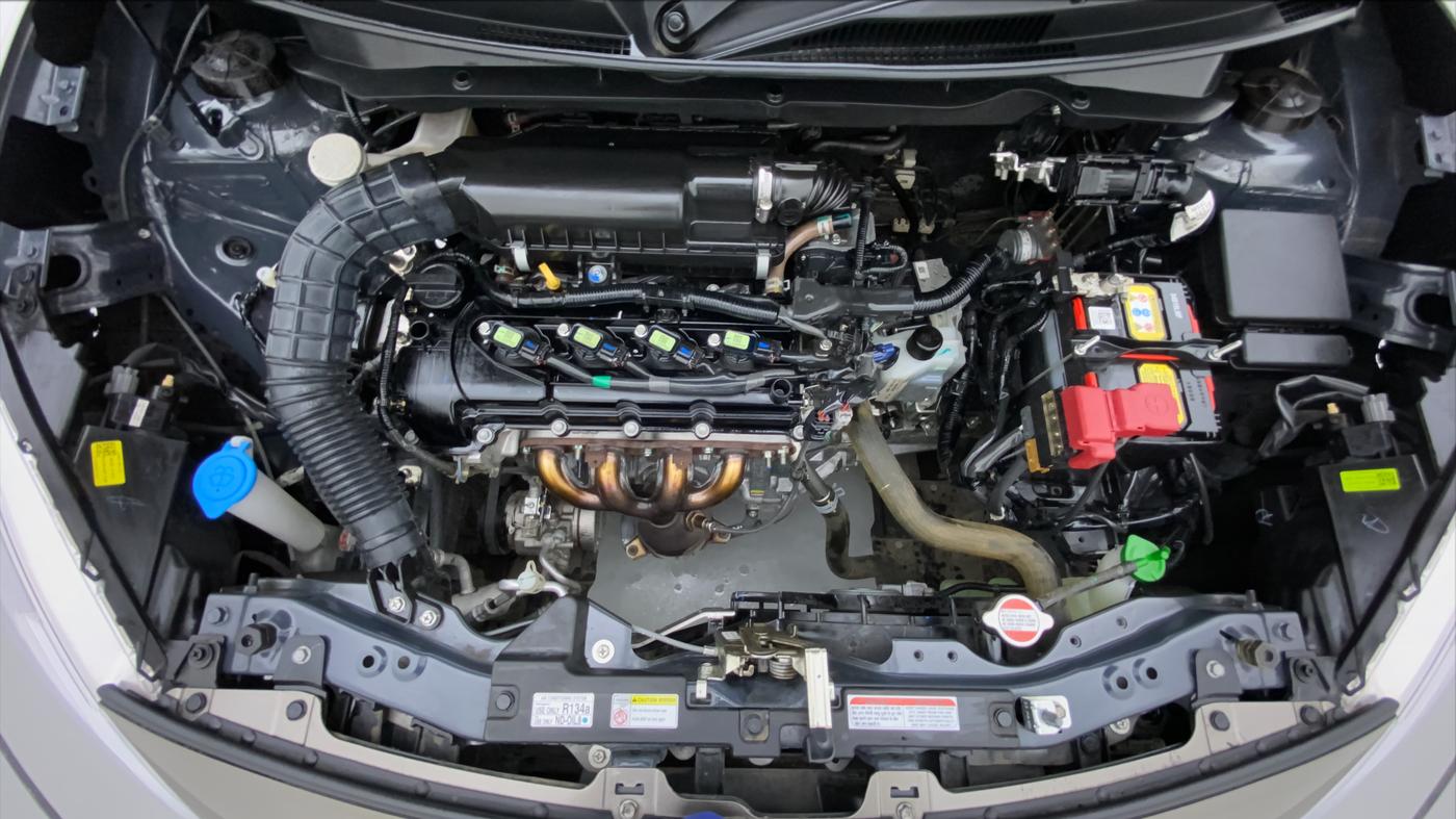 2020 Maruti Swift VXI AMT D, Petrol, Automatic, 8,968 km, Open Bonet