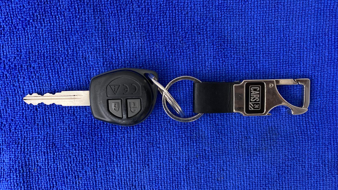 2020 Maruti Swift VXI AMT D, Petrol, Automatic, 8,968 km, Key Close Up