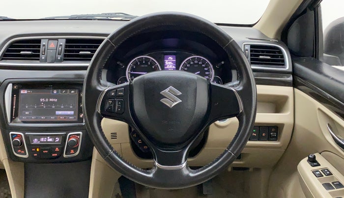 2015 Maruti Ciaz ZXI+, Petrol, Manual, 25,644 km, Steering Wheel Close Up