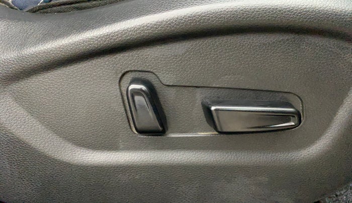 2022 KIA SELTOS X LINE 1.4 PETROL DCT, Petrol, Automatic, 60,197 km, Driver Side Adjustment Panel