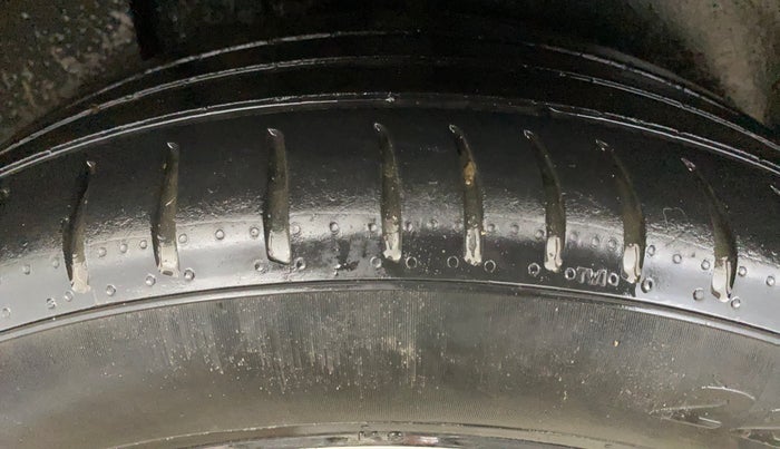 2022 KIA SELTOS X LINE 1.4 PETROL DCT, Petrol, Automatic, 60,197 km, Right Rear Tyre Tread