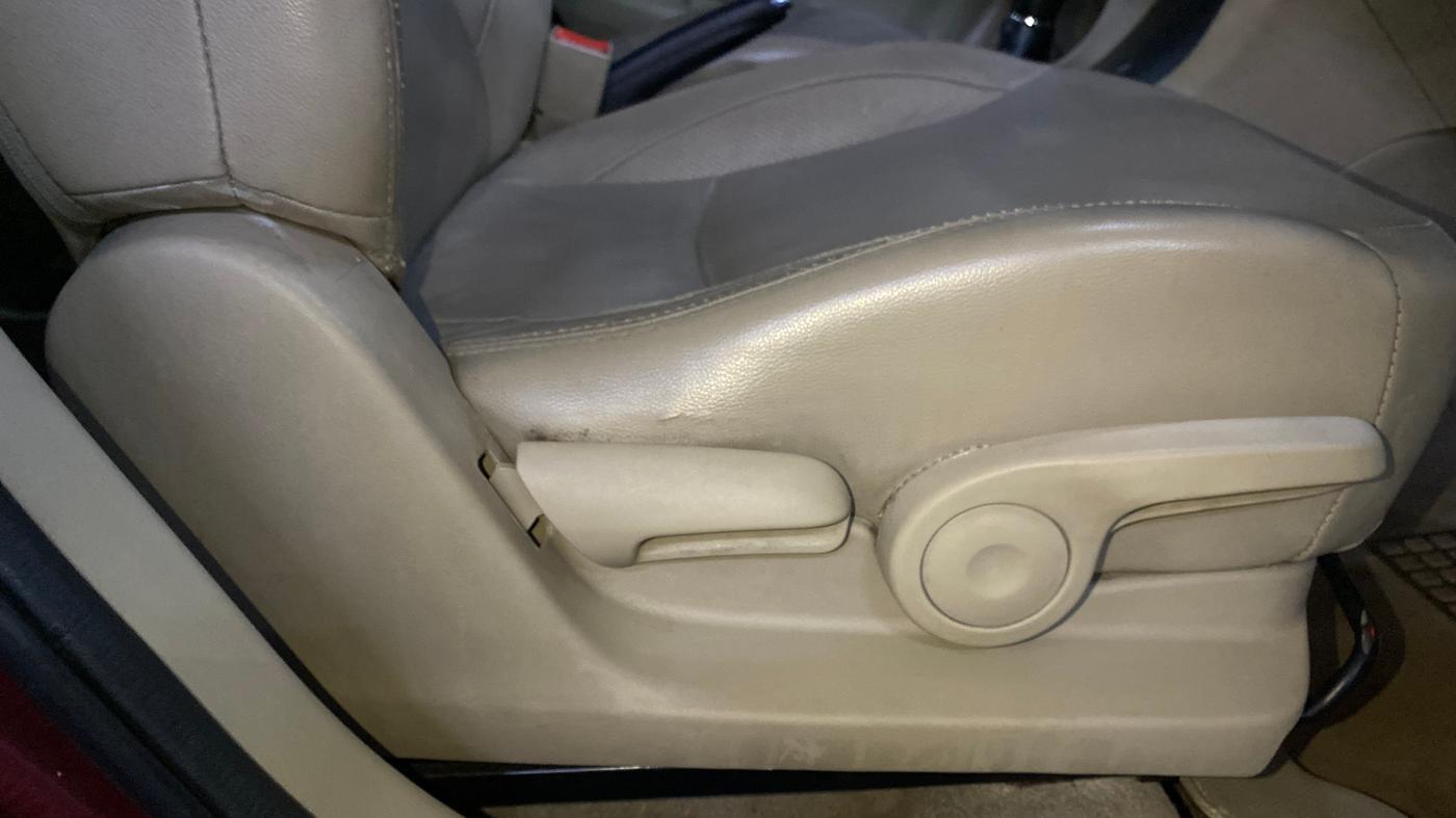 2017 Maruti Ciaz ALPHA  AT 1.4  PETROL, Petrol, Automatic, 68,260 km, Driver Side Adjustment Panel