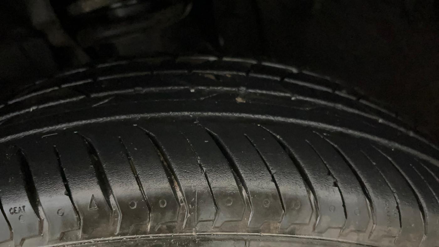 2022 Nissan MAGNITE XV MT, Petrol, Manual, 12,049 km, Left Front Tyre Tread