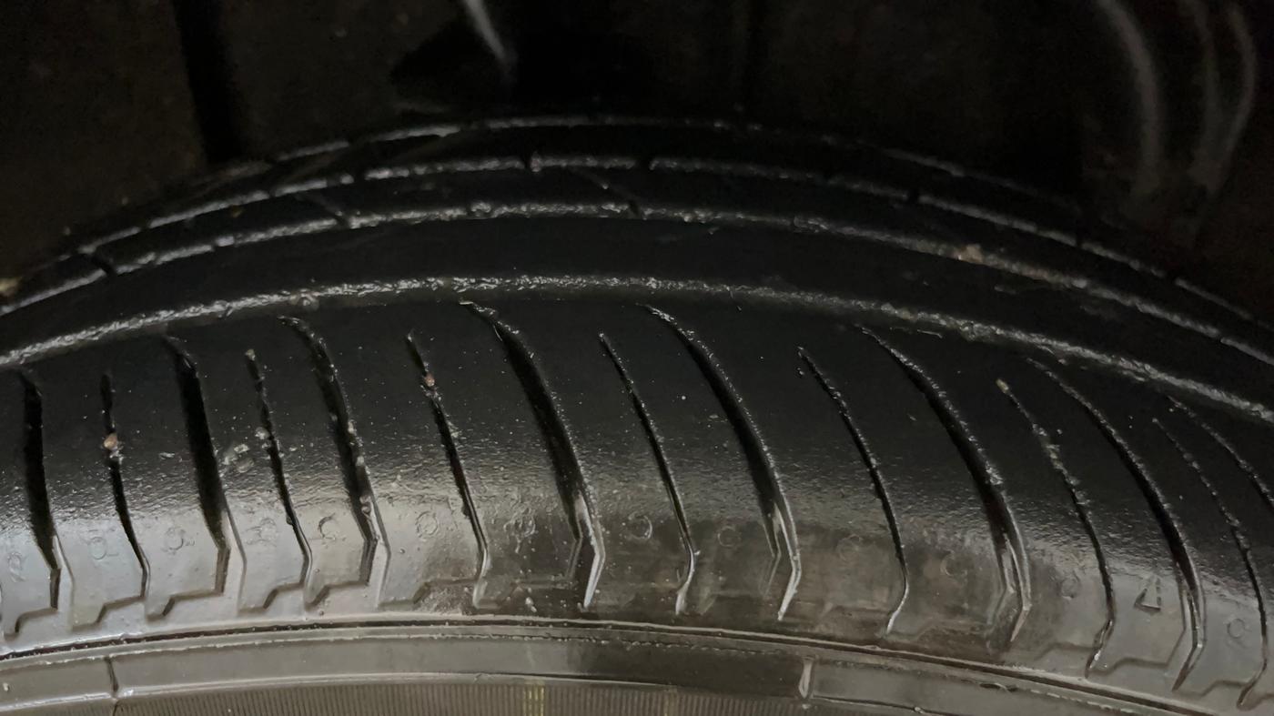 2022 Nissan MAGNITE XV MT, Petrol, Manual, 12,049 km, Right Rear Tyre Tread